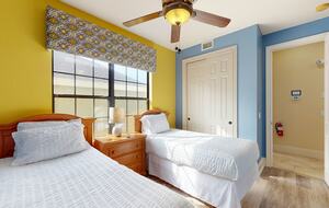 Quintess Collection - Castle Pines - Reunion, Florida