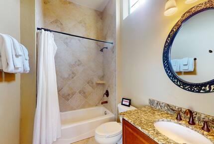 Quintess Collection - Castle Pines - Reunion, Florida