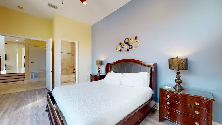 Quintess Collection - Castle Pines - Reunion, Florida