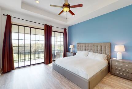 Quintess Collection - Castle Pines - Reunion, Florida