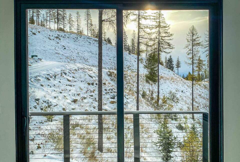 Ski-In/Ski-Out Luxury Chalet with Breathtaking Mountain Views - Whitefish, Montana