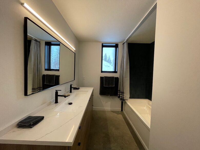 Ski-In/Ski-Out Luxury Chalet with Breathtaking Mountain Views - Whitefish, Montana