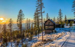 Ski-In/Ski-Out Luxury Chalet with Breathtaking Mountain Views - Whitefish, Montana
