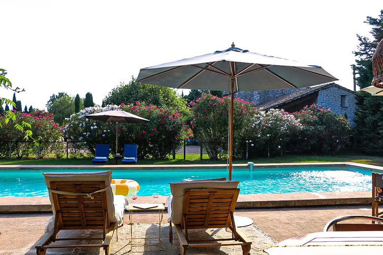 Timeless Farmhouse with Pool and Garden in Provence - Plan-d'Orgon, France