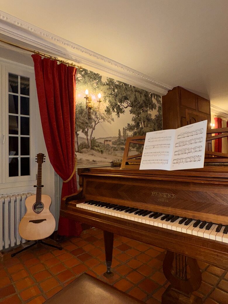 Exquisite 14th-Century Estate Near the Coast - Étables-sur-Mer, France