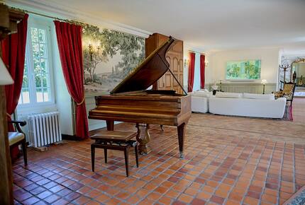 Exquisite 14th-Century Estate Near the Coast - Étables-sur-Mer, France