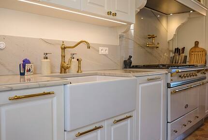 Exquisite 14th-Century Estate Near the Coast - Étables-sur-Mer, France