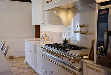 Exquisite 14th-Century Estate Near the Coast - Étables-sur-Mer, France