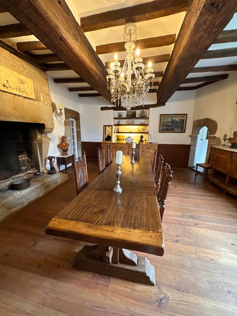 Exquisite 14th-Century Estate Near the Coast - Étables-sur-Mer, France