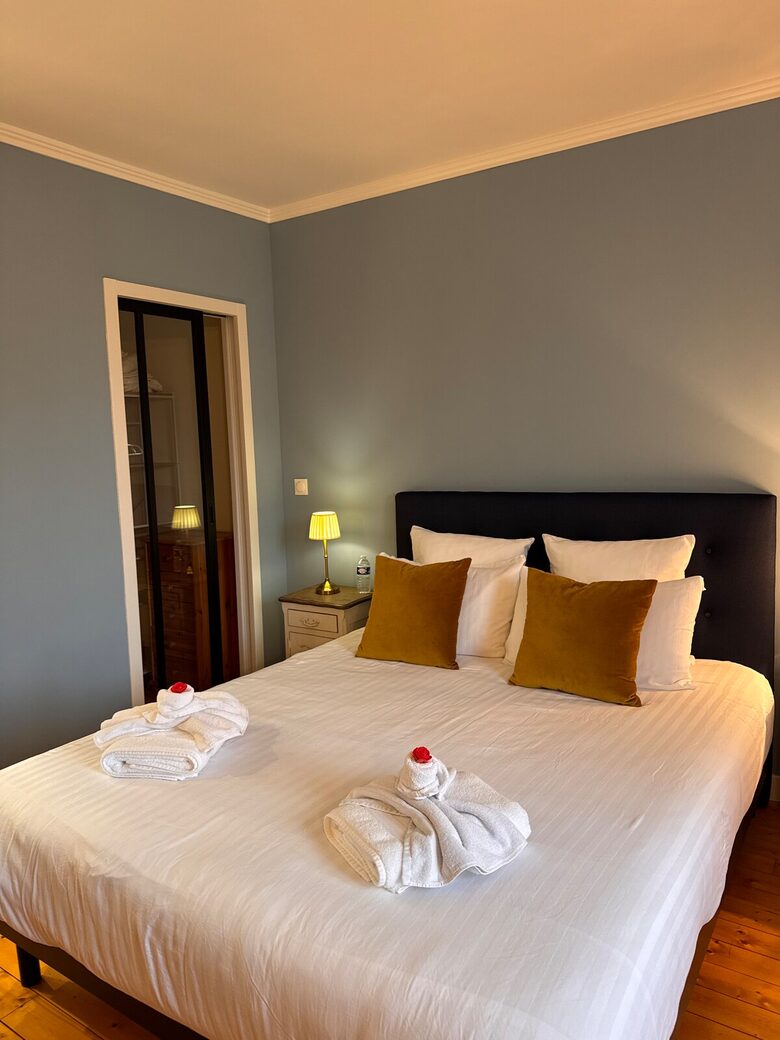 Exquisite 14th-Century Estate Near the Coast - Étables-sur-Mer, France