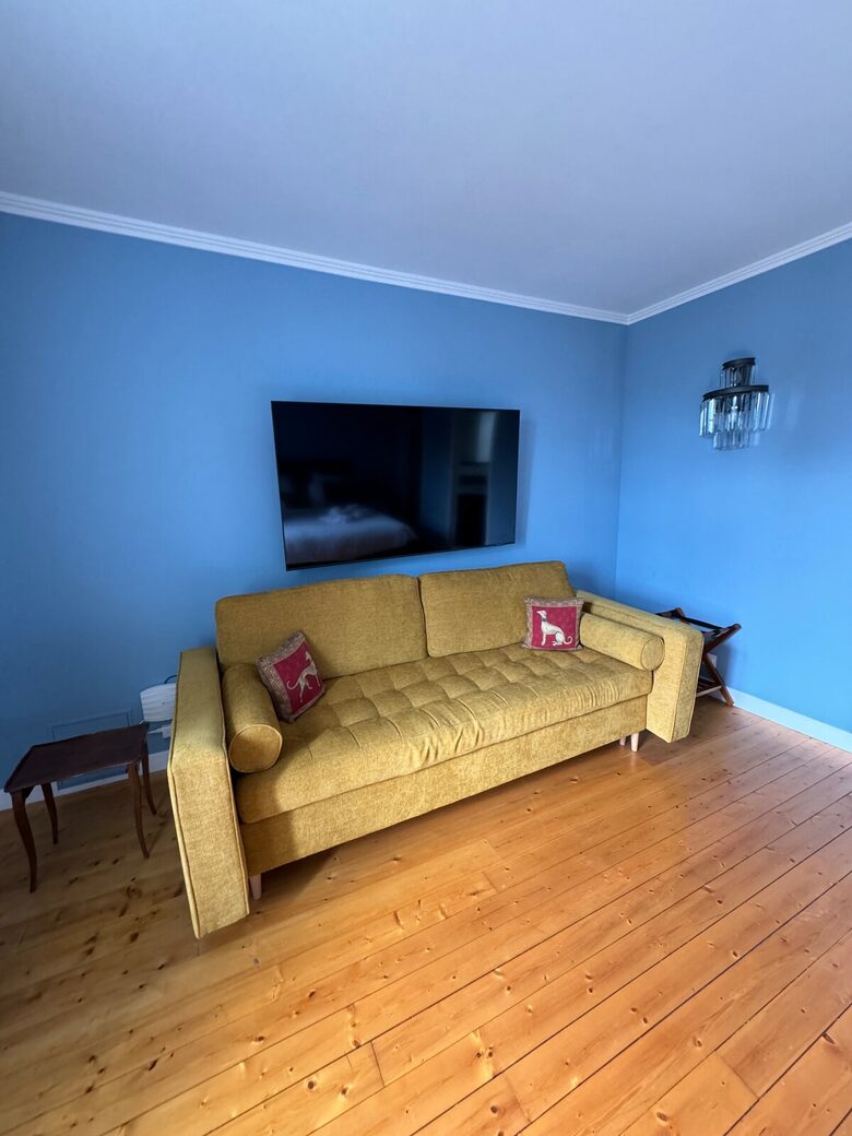 Exquisite 14th-Century Estate Near the Coast - Étables-sur-Mer, France