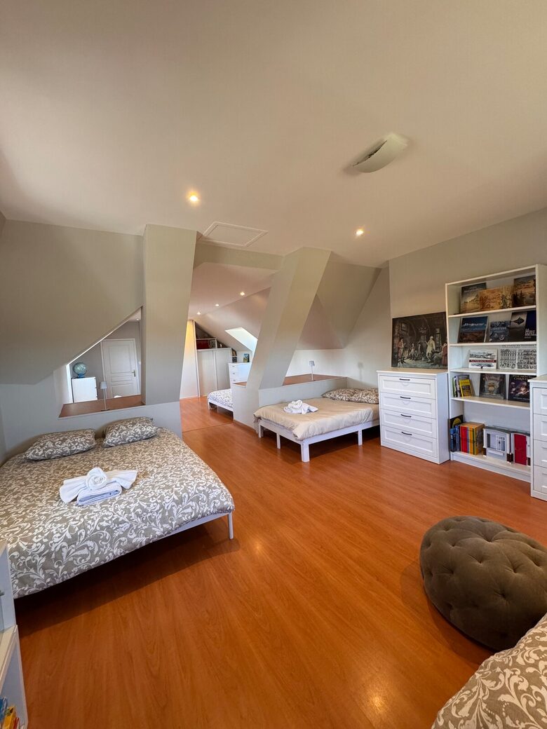 Exquisite 14th-Century Estate Near the Coast - Étables-sur-Mer, France