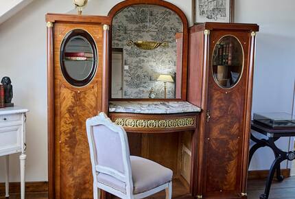 Exquisite 14th-Century Estate Near the Coast - Étables-sur-Mer, France