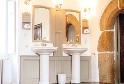 Exquisite 14th-Century Estate Near the Coast - Étables-sur-Mer, France