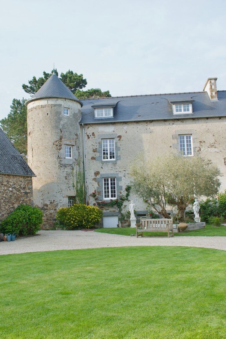 Exquisite 14th-Century Estate Near the Coast - Étables-sur-Mer, France