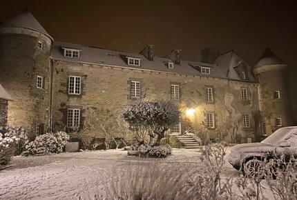 Exquisite 14th-Century Estate Near the Coast - Étables-sur-Mer, France