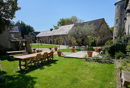 Exquisite 14th-Century Estate Near the Coast - Étables-sur-Mer, France