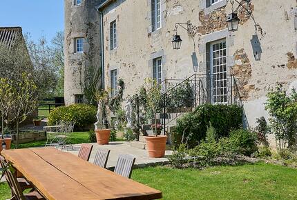 Exquisite 14th-Century Estate Near the Coast - Étables-sur-Mer, France
