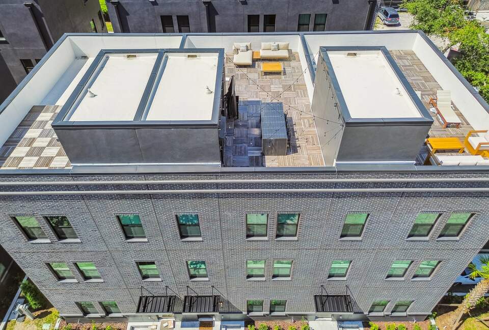 Urban Oasis with Rooftop Views in Tampa - Tampa, Florida