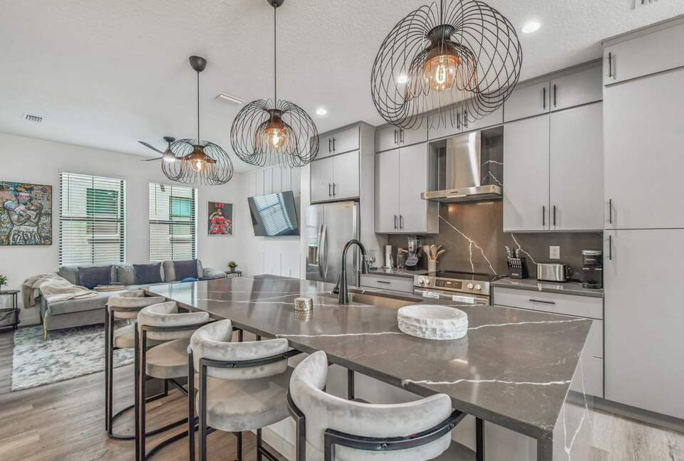 Urban Oasis with Rooftop Views in Tampa - Tampa, Florida