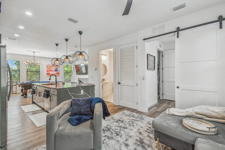 Urban Oasis with Rooftop Views in Tampa - Tampa, Florida