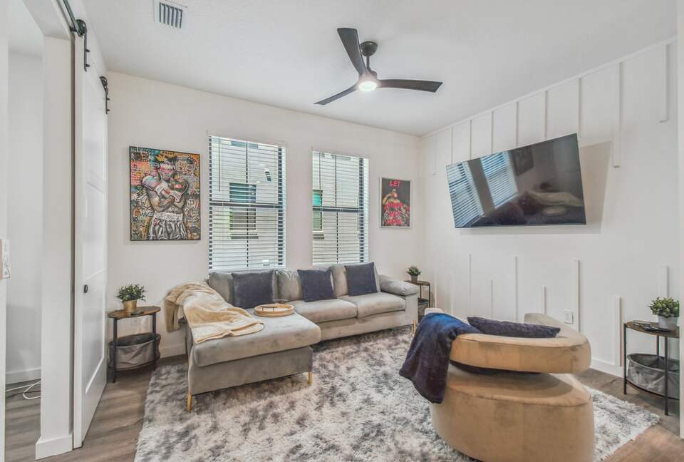 Urban Oasis with Rooftop Views in Tampa - Tampa, Florida