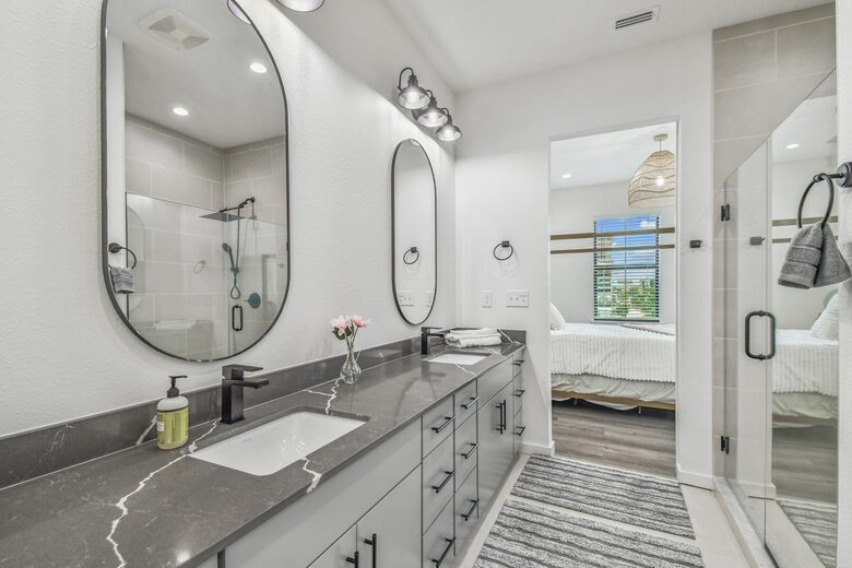 Urban Oasis with Rooftop Views in Tampa - Tampa, Florida