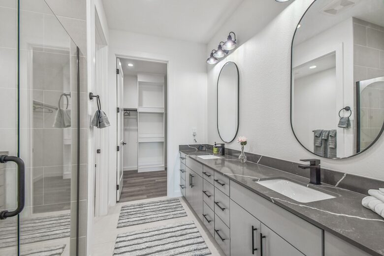 Urban Oasis with Rooftop Views in Tampa - Tampa, Florida