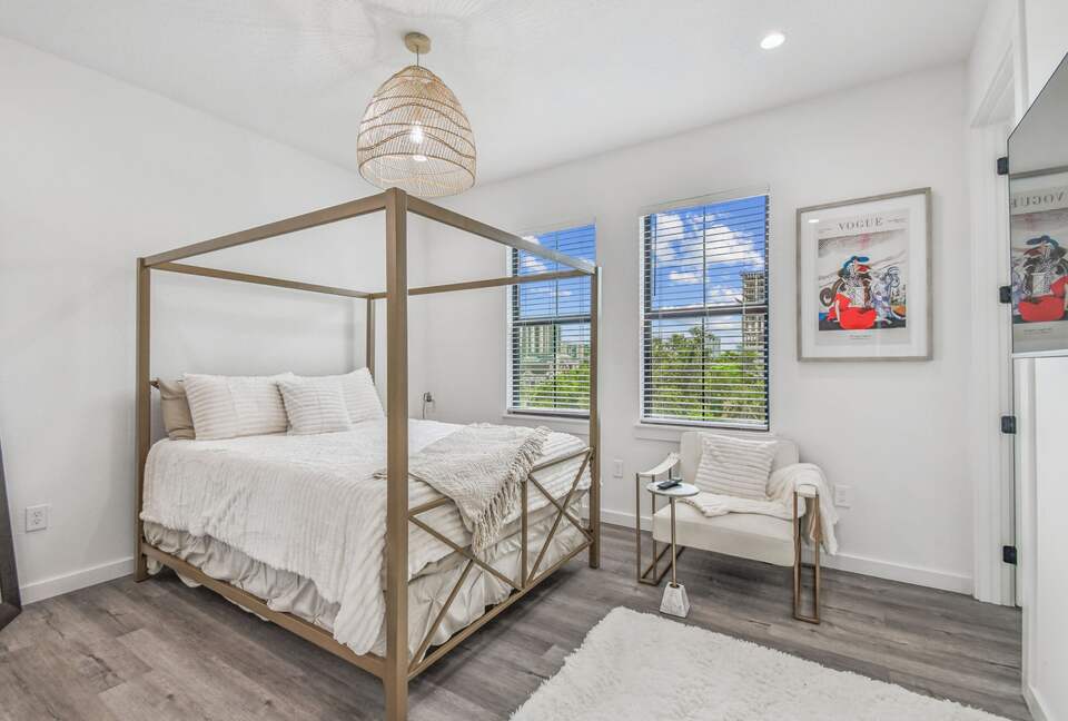 Urban Oasis with Rooftop Views in Tampa - Tampa, Florida