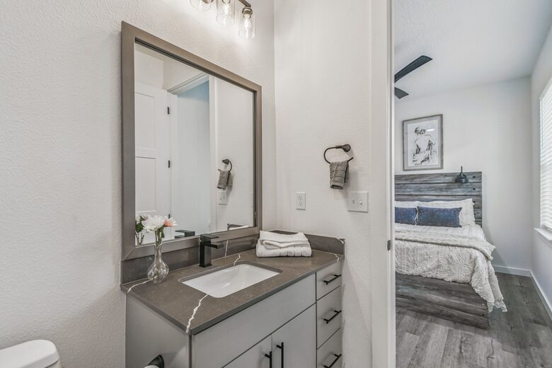 Urban Oasis with Rooftop Views in Tampa - Tampa, Florida