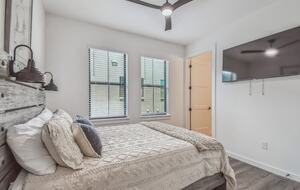 Urban Oasis with Rooftop Views in Tampa - Tampa, Florida