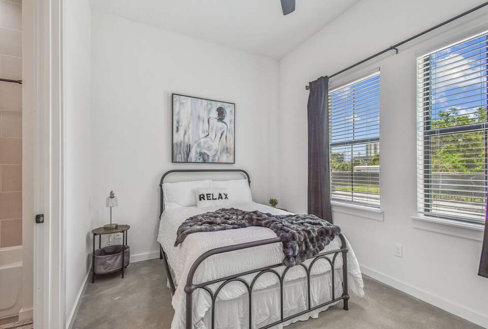 Urban Oasis with Rooftop Views in Tampa - Tampa, Florida