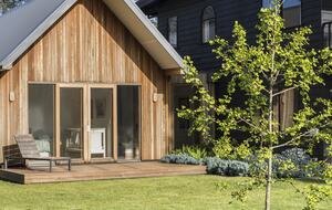 Countryside Grandeur with Private Lake and Tennis Court - Moorooduc, Australia