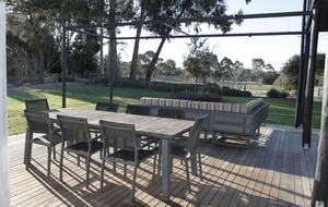 Countryside Grandeur with Private Lake and Tennis Court - Moorooduc, Australia