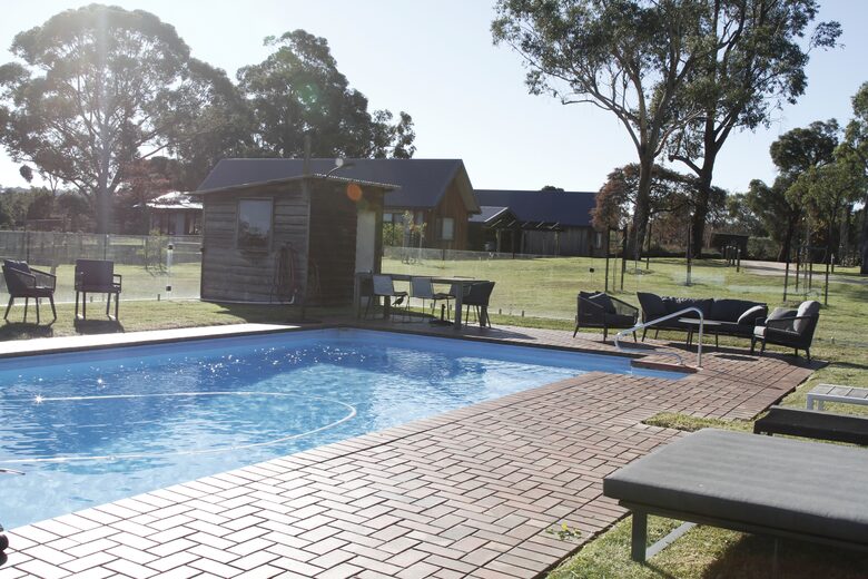 Countryside Grandeur with Private Lake and Tennis Court - Moorooduc, Australia