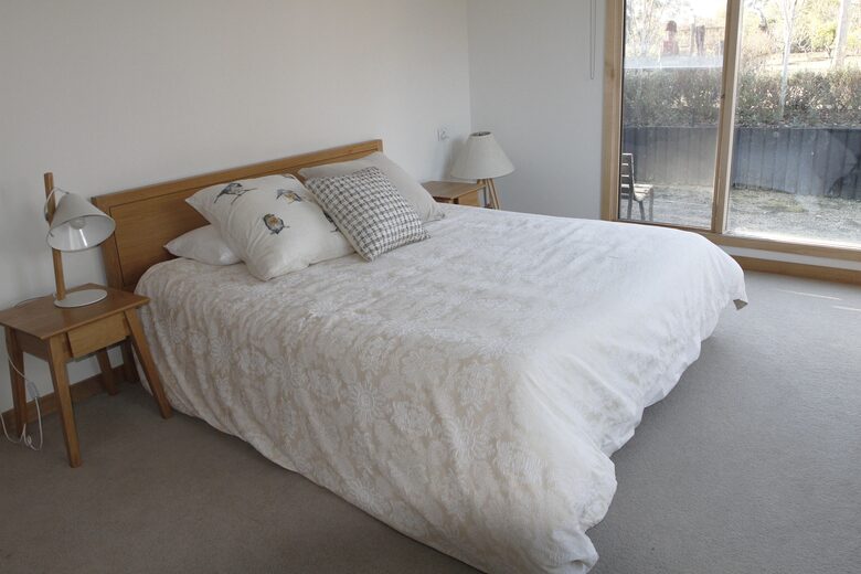 Countryside Grandeur with Private Lake and Tennis Court - Moorooduc, Australia