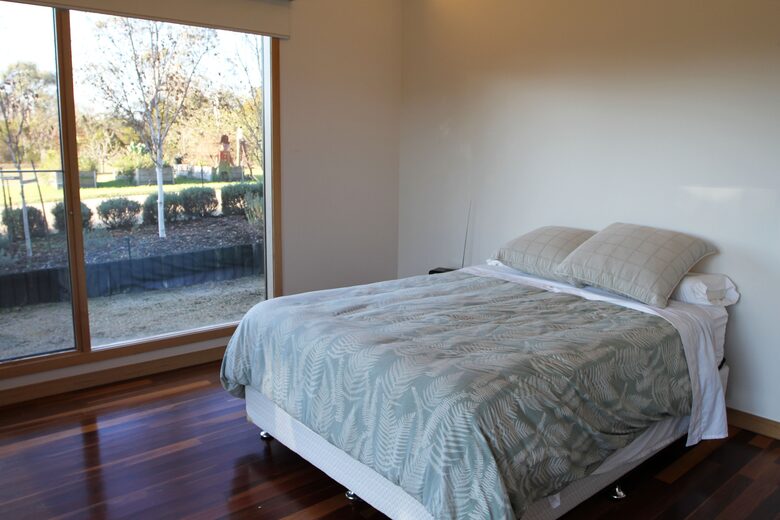 Countryside Grandeur with Private Lake and Tennis Court - Moorooduc, Australia