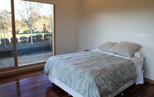 Countryside Grandeur with Private Lake and Tennis Court - Moorooduc, Australia