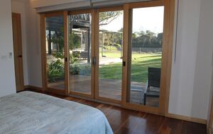 Countryside Grandeur with Private Lake and Tennis Court - Moorooduc, Australia