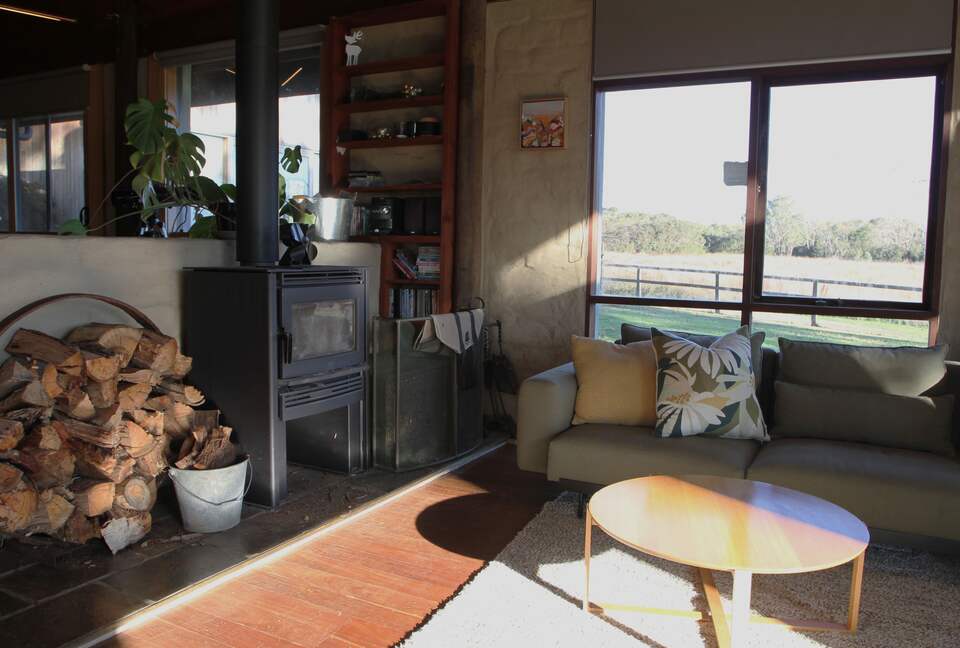 Countryside Grandeur with Private Lake and Tennis Court - Moorooduc, Australia