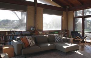 Countryside Grandeur with Private Lake and Tennis Court - Moorooduc, Australia