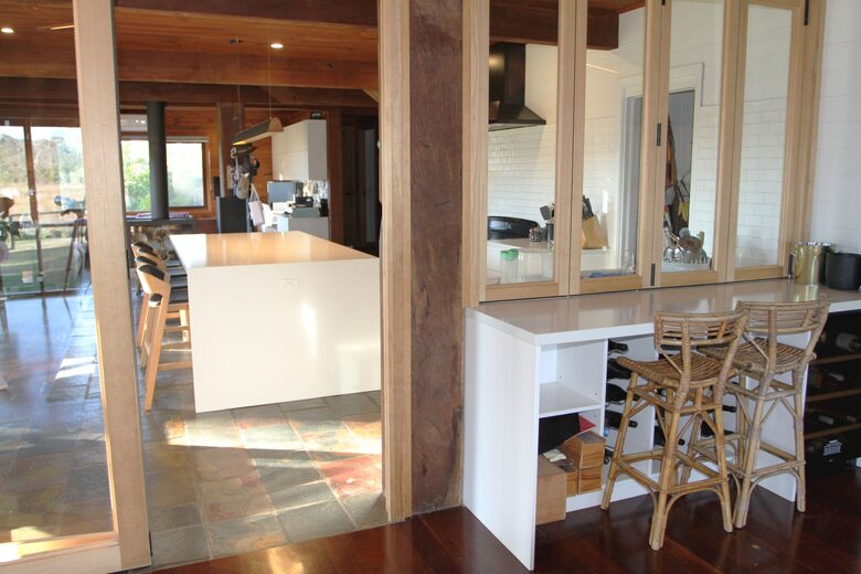 Countryside Grandeur with Private Lake and Tennis Court - Moorooduc, Australia