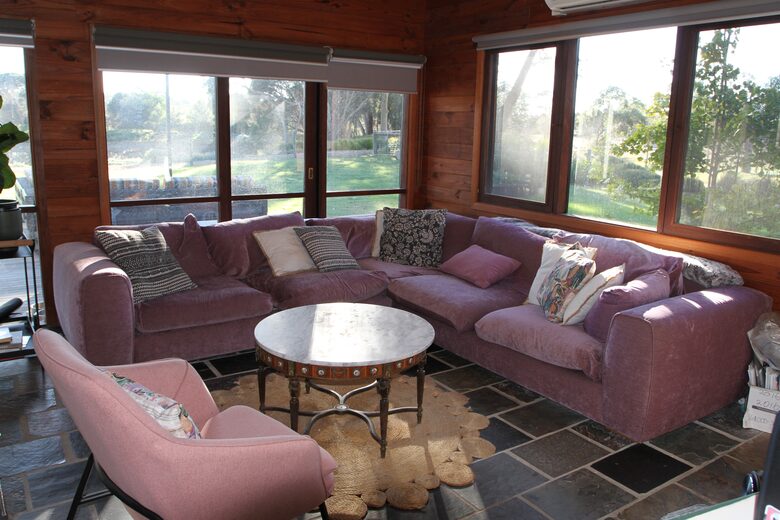 Countryside Grandeur with Private Lake and Tennis Court - Moorooduc, Australia