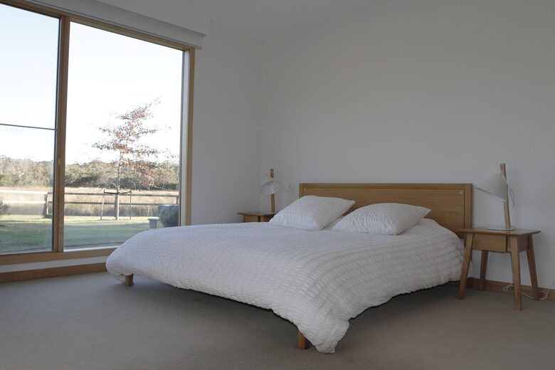 Countryside Grandeur with Private Lake and Tennis Court - Moorooduc, Australia