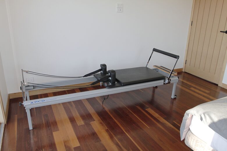 Countryside Grandeur with Private Lake and Tennis Court - Moorooduc, Australia