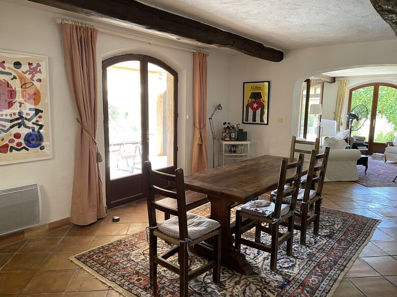 Refined Living with Riviera Views - Saint-Cézaire-sur-Siagne, France