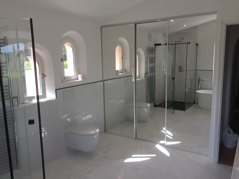 Refined Living with Riviera Views - Saint-Cézaire-sur-Siagne, France