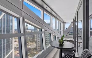 Modern Coastal Retreat in Surfers Paradise - Gold Coast, Australia