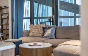 Modern Coastal Retreat in Surfers Paradise - Gold Coast, Australia