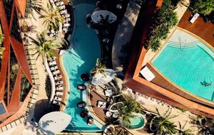 Modern Coastal Retreat in Surfers Paradise - Gold Coast, Australia